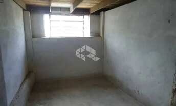 Imagem 5: Casa de madeira com 2 dormitórios em terreno bem localizado no Bairro Morro Santana