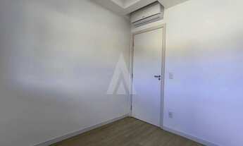 Imagem 7: Apartamento com 3 dormitórios, sendo uma suíte, no bairro Glória