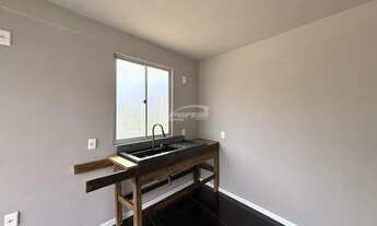 Imagem 4: Imóvel com 02 dormitórios, sendo 01 suíte, sala de estar, cozinha e sala de jantar conjuga