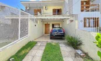 Imagem: Casa em Porto Alegre, no bairro Guarujá