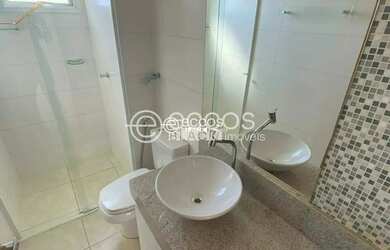 Imagem 3: Apartamento para aluguel, 2 quartos, 1 suíte, 2 vagas, Centro - Uberlândia/MG