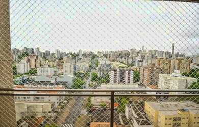 Imagem 4: Apartamento de 2 quartos com sacada e vaga de garagem no Petrópolis em Porto Alegre