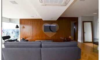 Imagem 6: Pinheiros, prédio com lazer ce clube! Apartamento com 2 suite, 2 vagas e andar alto