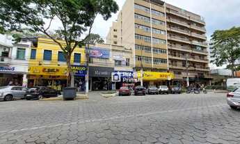 Imagem: Sobrado com localização privilegiada com