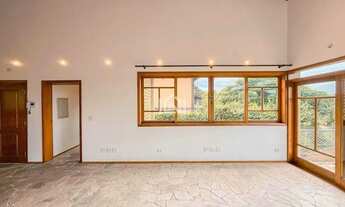 Imagem 4: Casa para locação no miolo da Granja Viana