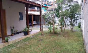 Imagem 2: Casa à venda em São Bernardo do Campo, Dos Finco, com 2 quartos, 108m²