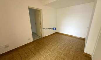 Imagem 5: Casa p/ LOCAÇÃO - 1 dormitório - Com ambientes amplos - Quintal compartilhado - Excelente