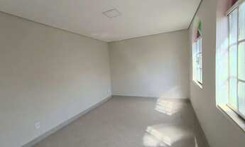 Imagem 3: Apartamento de 3 Quartos com Suíte e DCE para Locação