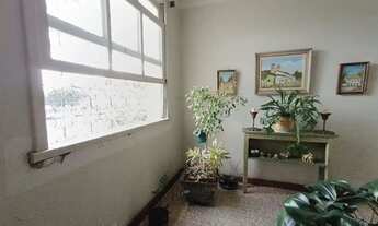 Imagem 6: Casa ampla com 3 quartos, suíte com banheira e terraço no Centro – 2 vagas de garagem