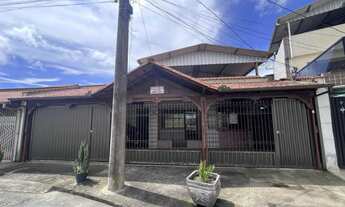 Imagem: Casa à venda em Barbacena no Santa Efigênia