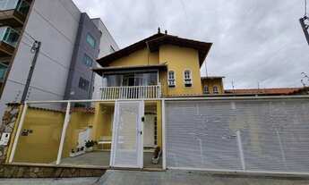 Imagem: BELA CASA A VENDA NO SANTA CECÍLIA COM