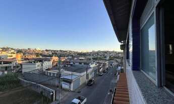 Imagem 3: Casa Ampla com Terraço e Vista Privilegiada no Caminho Novo – Barbacena 3 quartos