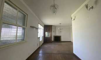 Imagem 3: Casa Antiga com Alma e Charme no Coração de Barbacena!