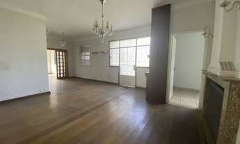 Imagem: Casa Antiga com Alma e Charme no Coração