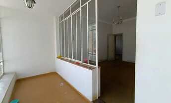 Imagem 4: Casa com Excelente Localização no Centro de Barbacena. Ideal para Clínicas ou Residencial