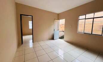 Imagem 4: Casa superior com 2 quartos e garagem para locação no Boa Vista – Próxima à Igreja do Divi