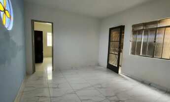 Imagem 3: Casa térrea com 2 quartos e garagem para locação no Boa Vista – Próxima à Igreja do Divino