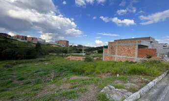 Imagem 2: Lote à Venda no Imperial – Localização Privilegiada para Morar ou Investir!