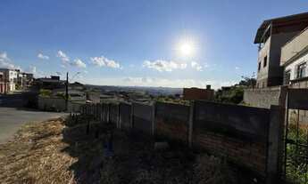 Imagem 3: Lote com Ótima Localização no Santo Antônio – Ideal para Projetos em Desnível!