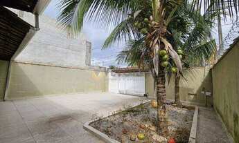 Imagem 2: Casa à venda em Caraguatatuba, Jardim do Sol, com 4 quartos, 173m²