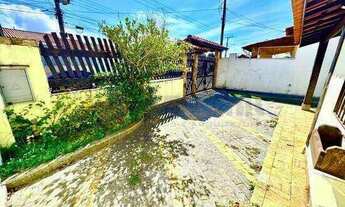 Imagem 2: Casa à venda em Caraguatatuba, Praia das Palmeiras, com 3 quartos, 99m²