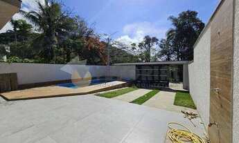 Imagem 4: Sobrado à venda em Caraguatatuba, Jardim Mariella, com 3 quartos, 129m²