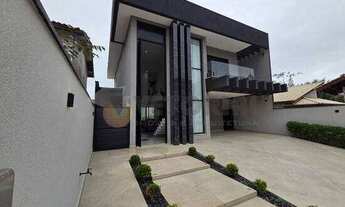 Imagem 2: Sobrado à venda em Caraguatatuba, MASSAGUAÇU, com 3 quartos, 288m²