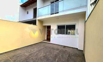 Imagem: Sobrado à venda em São Sebastião, Enseada