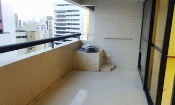 Imagem 2: Amplo apartamento de 156m² à venda próximo à praça do Parnamirim