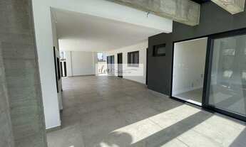 Imagem 7: Casa de Alto Padrão 360 m2 à Venda no Condomínio Caledônia – Camboriú