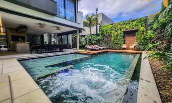 Imagem: Casa de Alto Padrão à Venda na Riviera