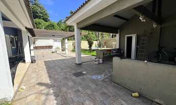 Imagem 4: Casa dos Sonhos – 4 Suítes, Lazer Completo e Muito Estilo!