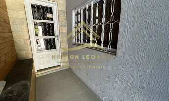 Imagem 3: Casa 3 Quartos em Rua Tranquila à Venda - Santa Bárbara, Niterói