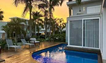 Imagem 2: Casa à venda em Itajaí, Praia Brava de Itajaí, com 5 quartos, 550m²