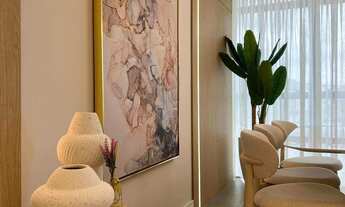 Imagem 3: Showroom mobiliado e decorado com 3 suítes na Meia Praia