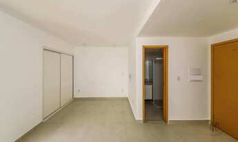 Imagem 5: Studio no centro com vaga de moto