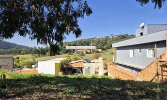 Imagem 2: ???? Oportunidade Única: Terreno com Declive e Vista para a Natureza – Jardim Itália, Itup