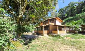 Imagem 2: Vendo Linda Chácara com 40 Mil Mts² Próximo ao centro de Friburgo