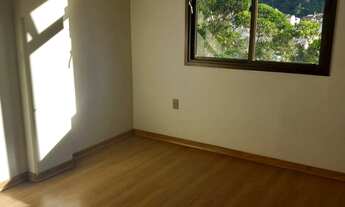 Imagem 3: Vendo Apartamento no Centro com 2 Quartos mais Dependência Completa e ELevador