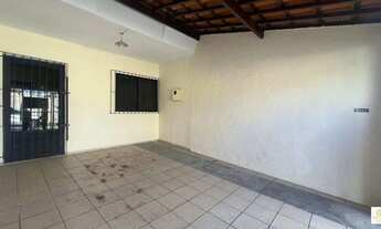 Imagem 2: Casa à venda em Maceió, Gruta de Lourdes, com 3 quartos, 240m²