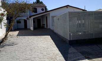 Imagem 2: Casa à Venda em Guaratuba – Alto Padrão e Sustentabilidade no Balneário Coroados