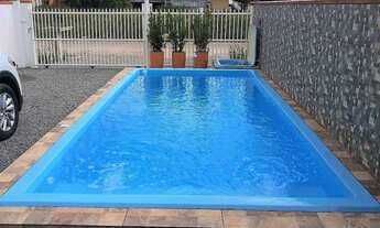 Imagem 2: Casa à venda em Guaratuba, Balneário Coroados, com 3 quartos, 180m²