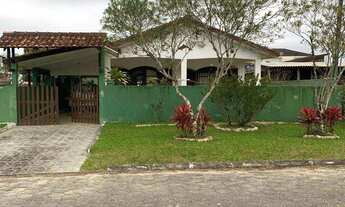 Imagem 2: Casa à venda em Guaratuba, Balneário Coroados, com 3 quartos, 720m²