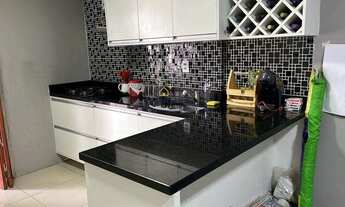 Imagem 2: Casa à venda em Porto Alegre, Farrapos, com 4 quartos, 220m²