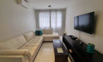 Imagem 3: PITANGUEIRAS- CALÇADÃO TOTALMENTE REFORMADO E DECORADO , GARAGEM NO PRÉDIO