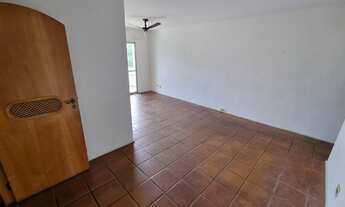 Imagem 6: PITANGUEIRAS- AMPLO APARTAMENTO COM 2 DORMITÓRIOS + 3º DORMITÓRIO REVERSÍVEL , 02 VAGAS DE