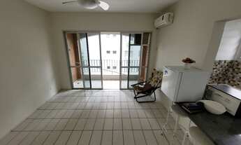 Imagem 3: PITANGUEIRAS – NA TERCEIRA QUADRA DA PRAIA, MARAVILHOSO APTO AMPLO E CLARO, COM 50,00 M² Ú