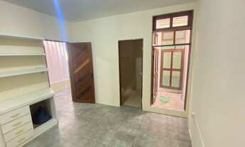 Imagem 5: Casa com 3 dormitórios para alugar por R$ 2.500/mês - Indianópolis na Alferez Jorge - Car