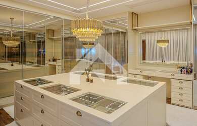 Imagem 4: Casa de Condomínio em Alphaville, 750m², 3 Suítes à Venda