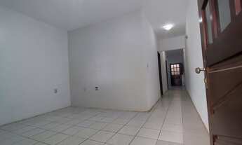 Imagem 3: Casa com 2 quartos a venda no bairro Rendeiras